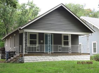 224 E Broadway Ave, Augusta, KS 67010