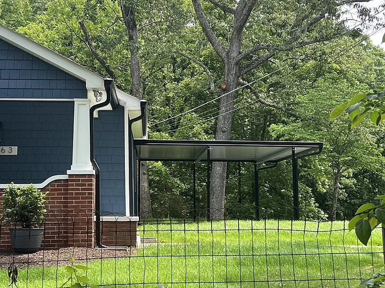 367 Lafayette Rd — Photo 2