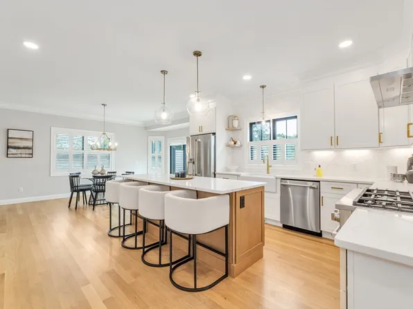 2 Brownson Ter, Jamaica Plain, MA 02130