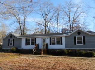 318 Carla Ann Dr, Pikeville, NC 27863