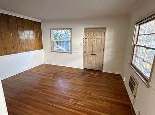 238 E Elmwood Ave #B, Burbank, CA 91502
