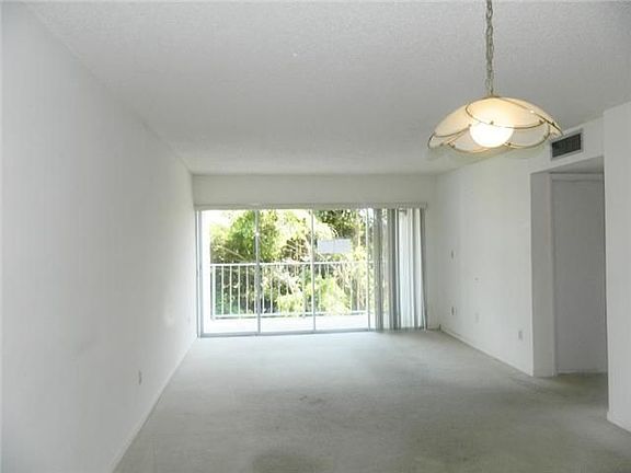 2nd image of 9180 Fontainebleau Blvd APT 304