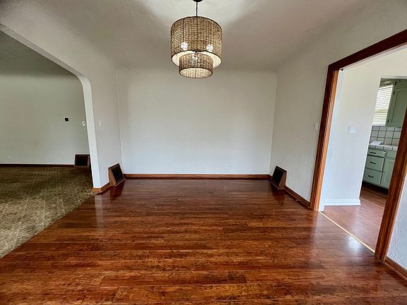 3rd image of 790 E San Joaquin Ave