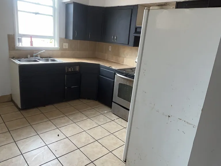 151 Schoonmaker Ave — Photo 1