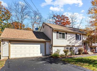 18 Brookfield Dr, Rochester, NH 03867