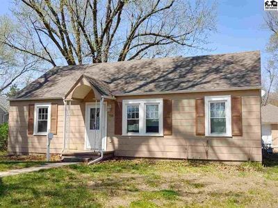 715 E Simpson St, McPherson, KS, 67460