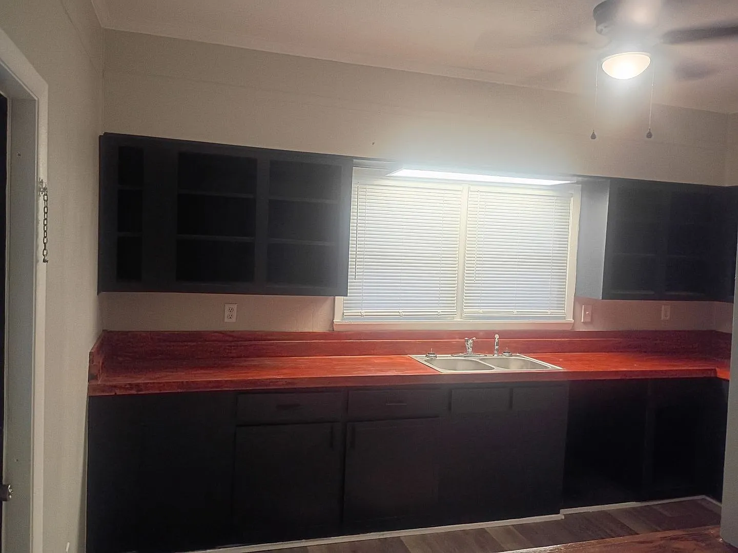 2 Bed 2 Bath Newly Renovated Home — Photo 1