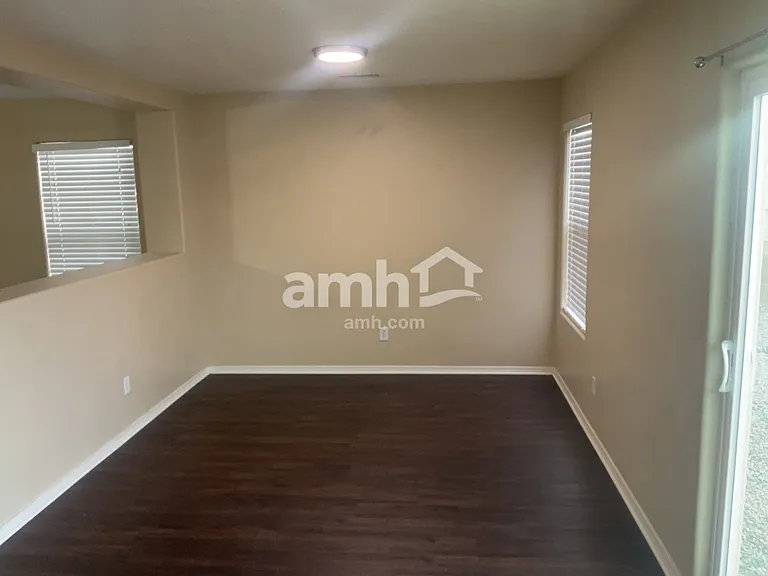 5205 Caprock Dr NE — Photo 7