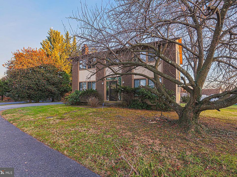 1st image of 7617 Seven Mile Ln