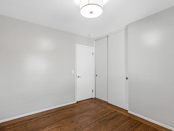 2nd image of 1902 Rosswood Dr