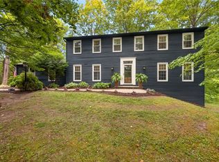 148 Bent Oak Trl, Fairport, NY 14450