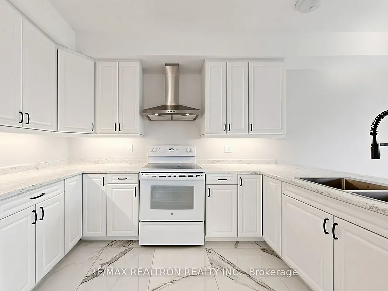 4 Braeburn St — Photo 14