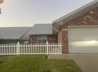 1817 Riverstone Ln, Longview, TX 75605