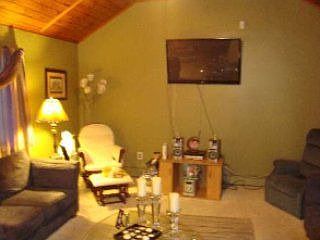 5th image of 178 Parkwood Dr