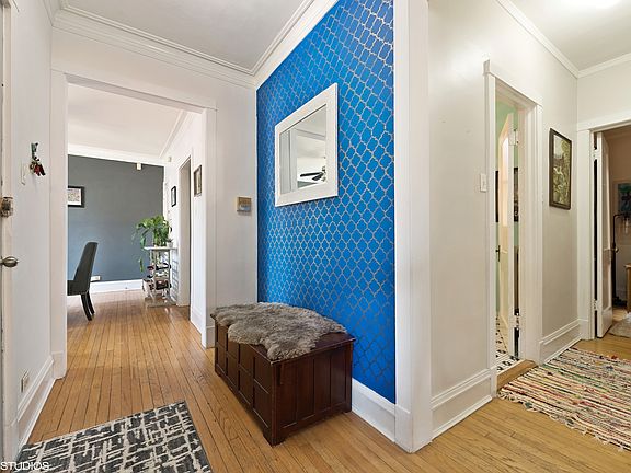 2nd image of 5224 N Glenwood Ave APT 1