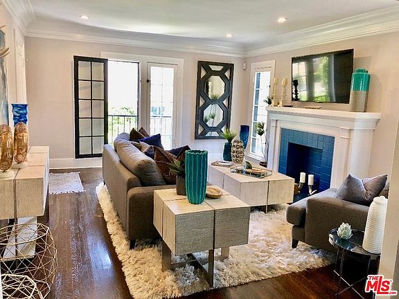 3rd image of 119 N Saint Andrews Pl #4