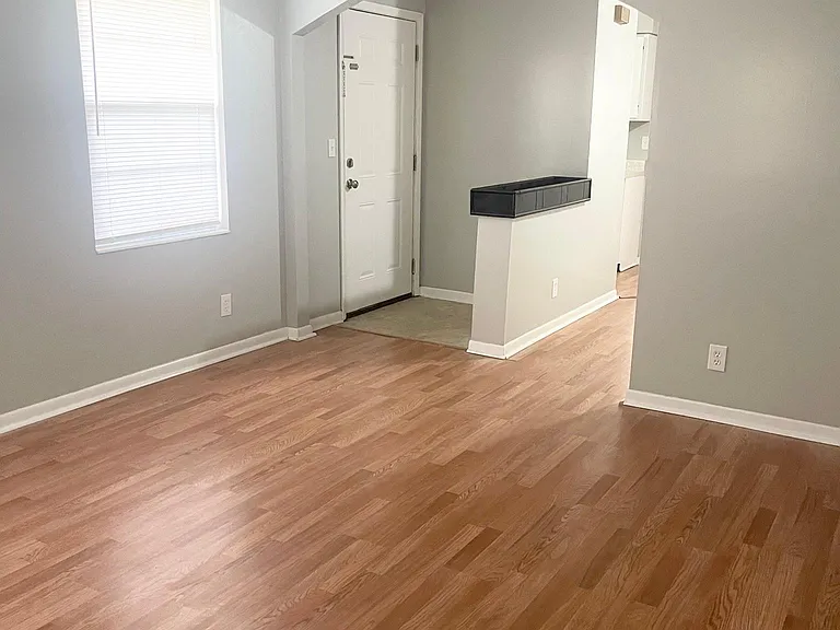 28 Pittman Cir — Photo 5
