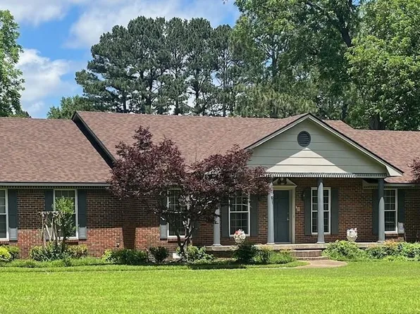 504 W College St, Beebe, AR 72012