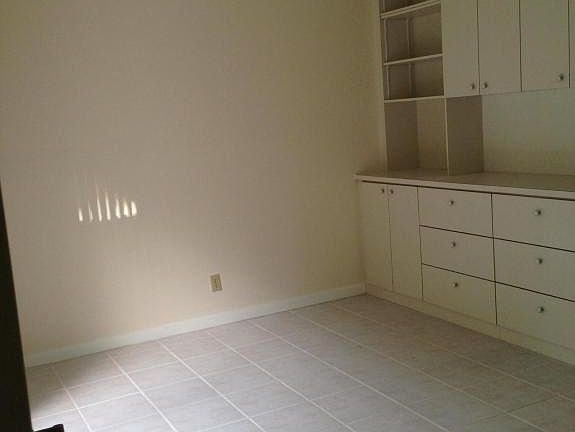 5th image of 3002 San Clara Dr