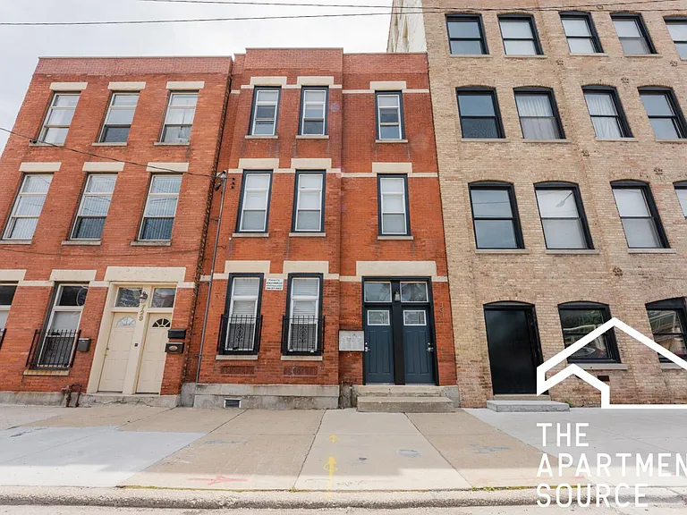 731 W Ohio St #3 — Photo 11