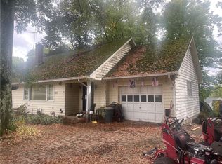326 Frazier Dr, New Castle, PA 16105