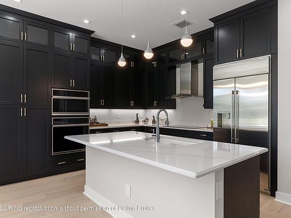 3rd image of 2807 Gin Berry Way