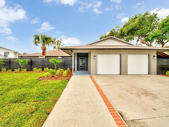 2nd image of 8 Crystal River Dr