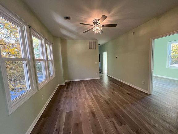 3rd image of 1 Sunset Ave Unit 2