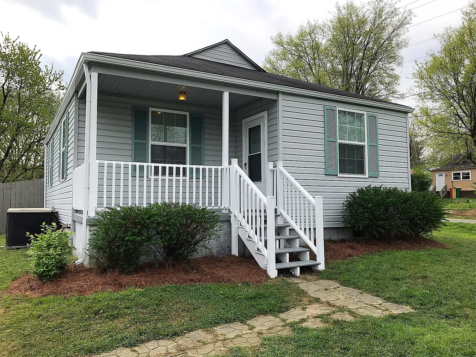 1410 Irwin Avenue Maryville, TN 37804 - 1 — Photo 2