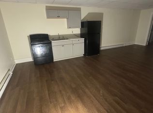 16 E Main St, Plymouth, PA 18651