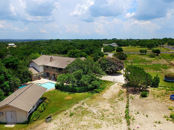 2nd image of 301 Lookout Dr