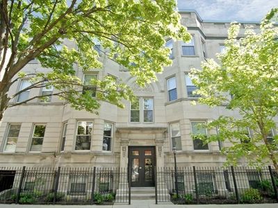 3749 N Fremont St #3, Chicago, IL, 60613