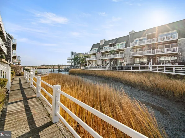 906 Harbour Cv, Somers Pt, NJ 08244