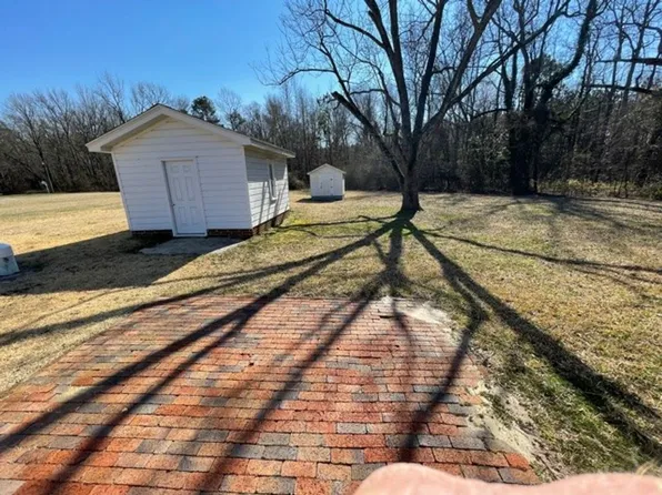 4881 Oak Level Rd, Rocky Mount, NC 27803