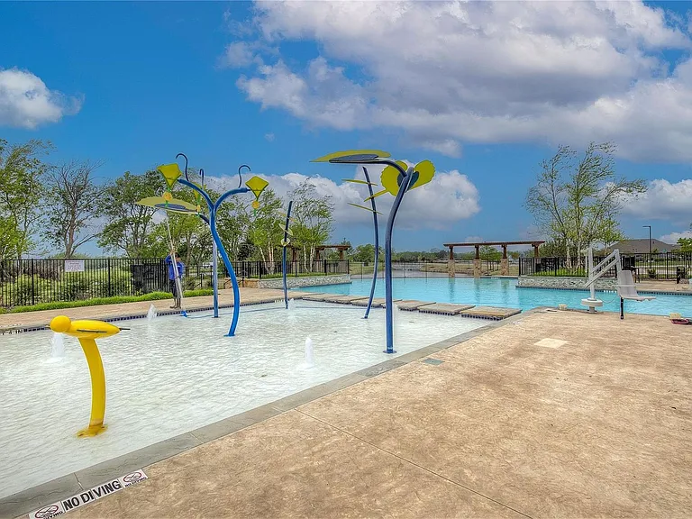 176 Mockingbird Way — Photo 4