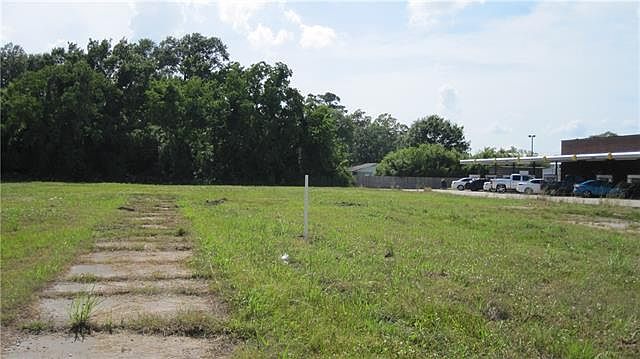 1st image of 114 S Cities Service Hwy