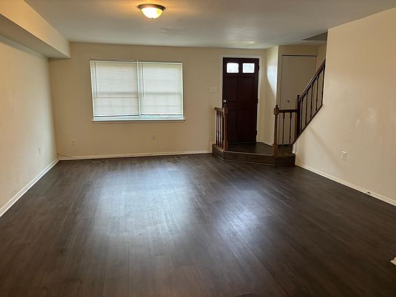 2nd image of 37 Clinton Hill Ct