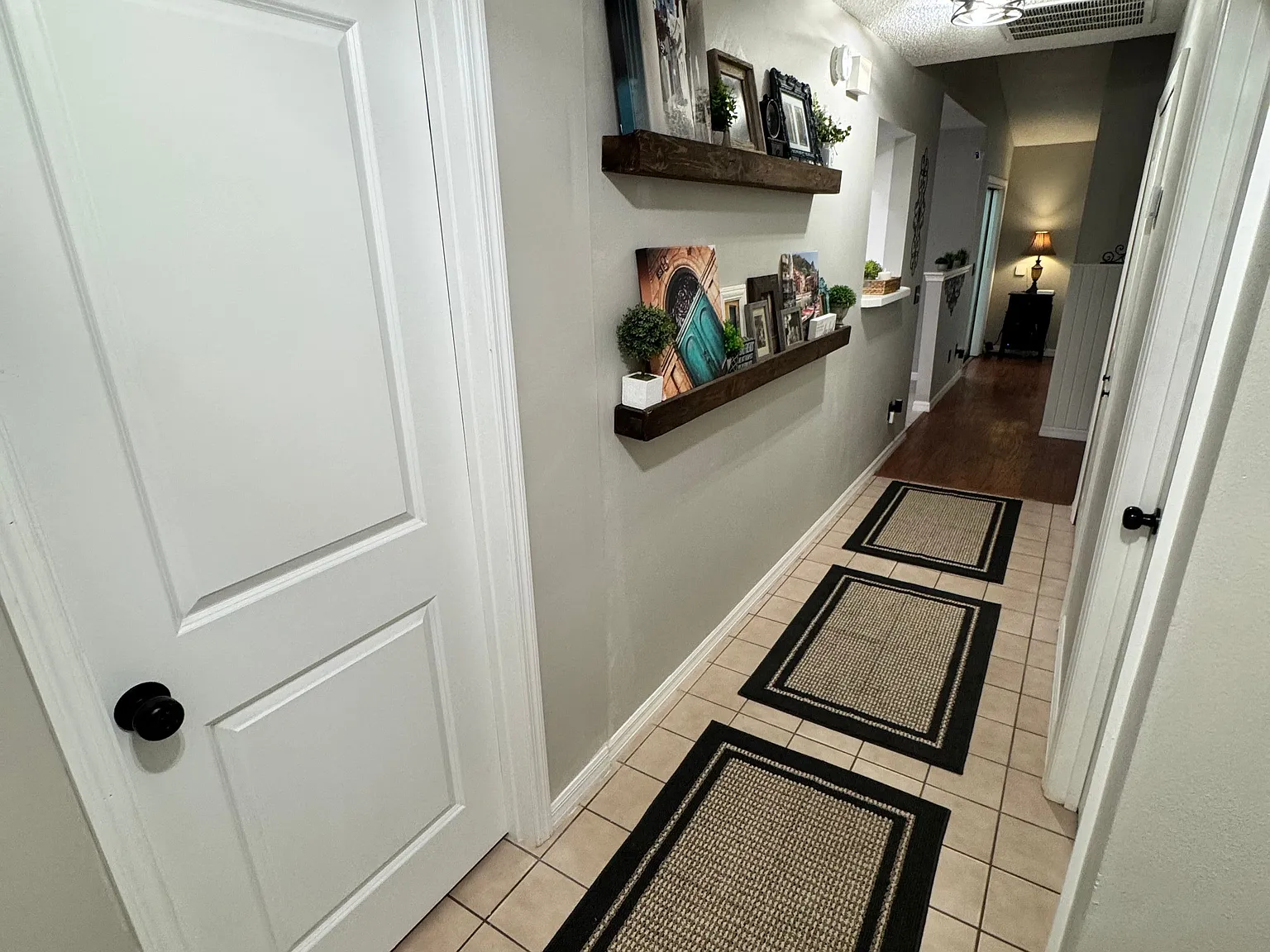 1 bed, 1.0 bath, $1,800 — Photo 3