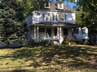 201 Seguine Ave, Staten Island, NY 10309