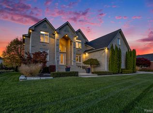 6535 Pond Dr, Washington, MI 48094