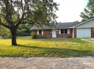 85A McDaniel Dr, Carbondale, IL 62902