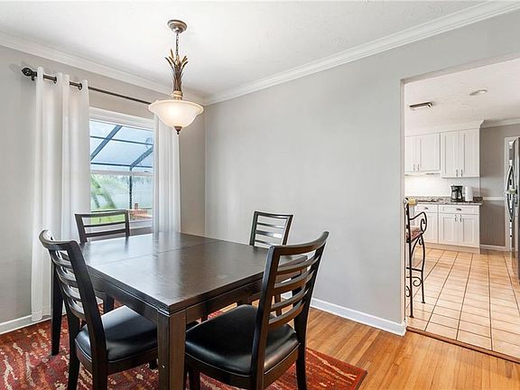 5th image of 1212 Sunset Ave