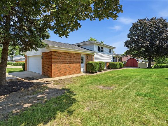 4th image of 37 E Weathersfield Way