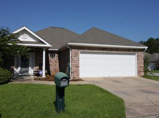 110 Willow Brook Dr, Hattiesburg, MS 39402