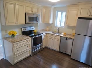 36 Little River Ln, Middletown, CT 06457