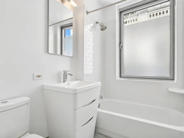 111 Worth Street image 7 of 32