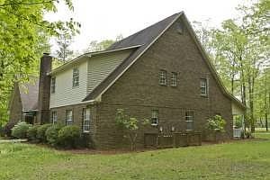 2nd image of 129 Lakeview Dr