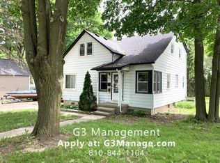 515 W Brooks St, Howell, MI 48843
