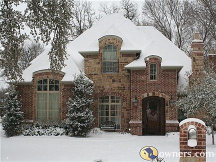 4th image of 2905 Park Arbor Ct