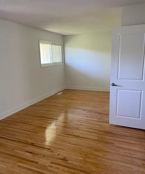 120 Beaverbrook Ln — Photo 21